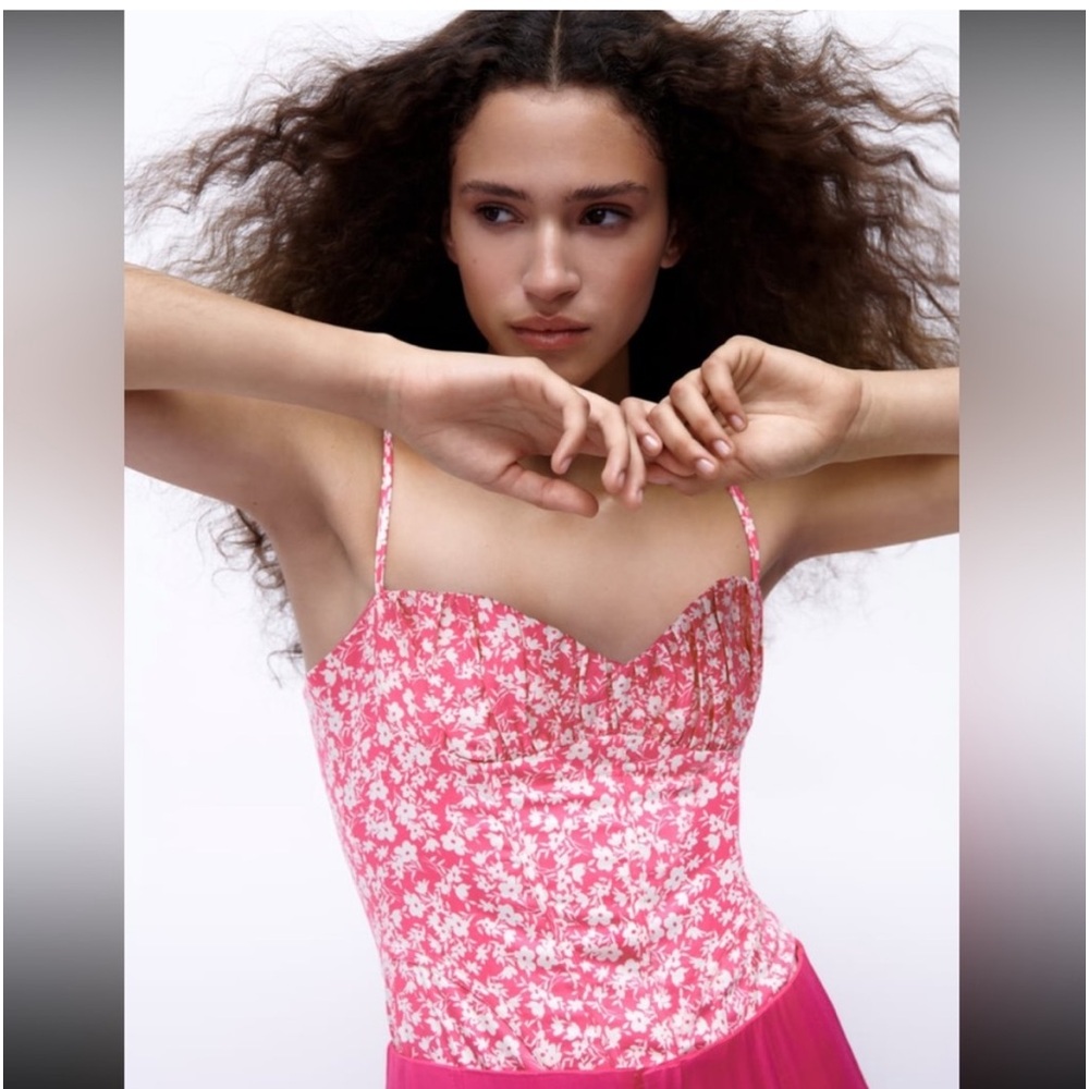 🔥New with tags Pink Zara Floral bodysuit.Sz Xs